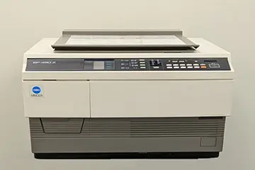 サムネイル：1983年発売の世界初無段階ズーム機構を搭載した<br>普通紙複写機「EP450Z」が複写機遺産に認定